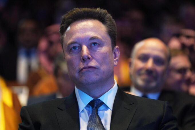 El chatbot Grok de Musk restringe la generación de imágenes después de una reacción global