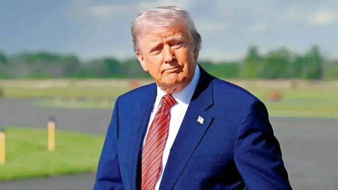 Trump afirma que Irán busca negociaciones en medio de una represión mortal contra las protestas