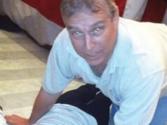 Andrew, fotografiado acechando a una mujer en los últimos archivos de Epstein