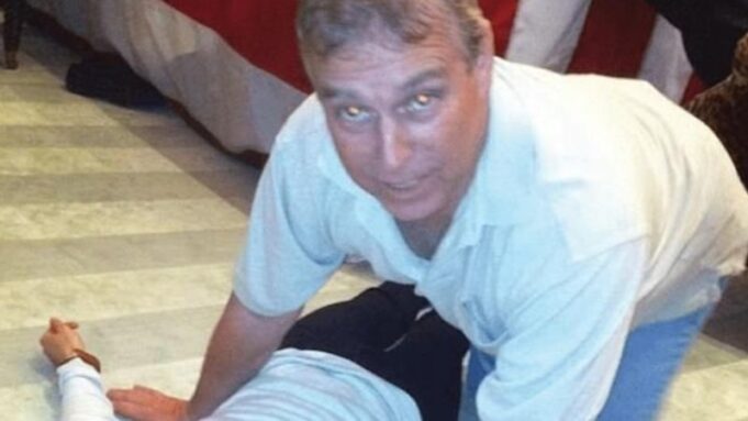 Starmer pide que Andrew se enfrente al Congreso por Epstein mientras se presenta otro acusador