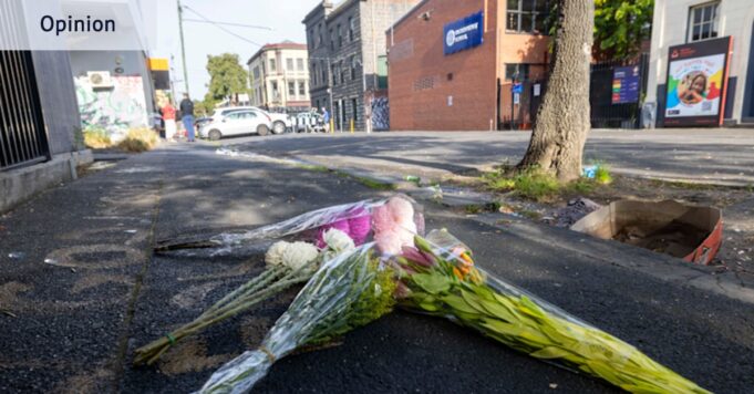 Flores en la alcantarilla. El padre no está solo.
