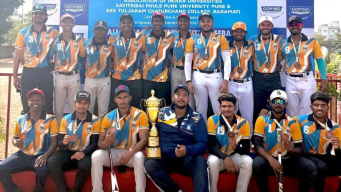 El equipo de la Universidad de Mumbai logra la medalla de bronce en el campeonato de béisbol interuniversitario
