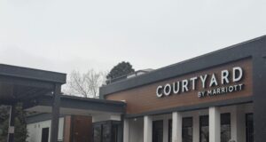 El hotel de Central Park junto al refugio para personas sin hogar cerrará, dice el personal