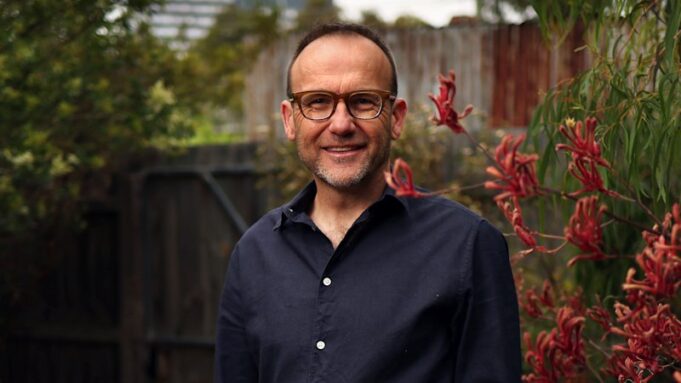 El exlíder de los Verdes Adam Bandt pretende revitalizar el movimiento ambientalista como jefe de la Fundación Australiana para la Conservación