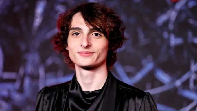 Finn Wolfhard dice: “Fue difícil” crecer siendo el centro de atención a una edad temprana