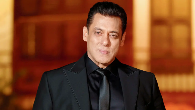 Principal hu Superman, Salman ka fan