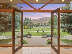 La antigua casa de la familia Weinglass se vende por 42 millones de dólares