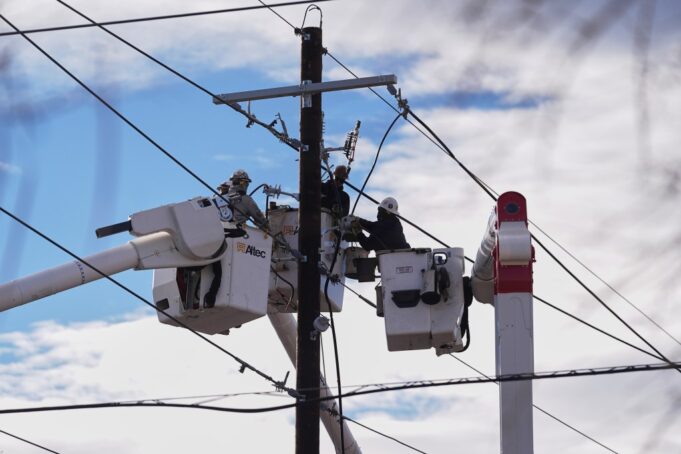 Los reguladores de Colorado consideran reglas para cortes de energía preventivos