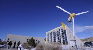 El Laboratorio Nacional de las Montañas Rocosas, con sede en Golden, elimina otros 134 puestos