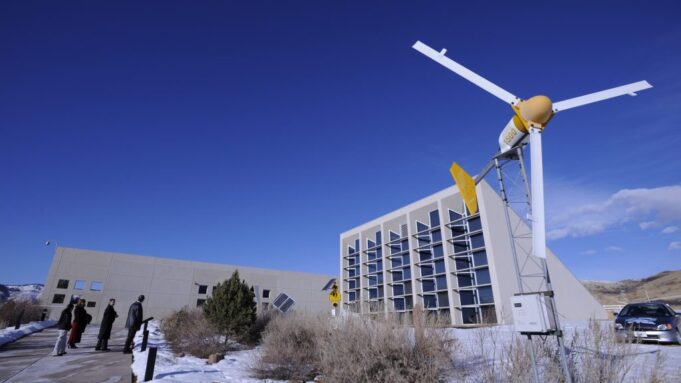 El Laboratorio Nacional de las Montañas Rocosas, con sede en Golden, elimina otros 134 puestos
