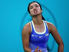 Alex Eala sufre una decepción en individuales en el Abu Dhabi Open pero avanza en dobles con Janice Tjen