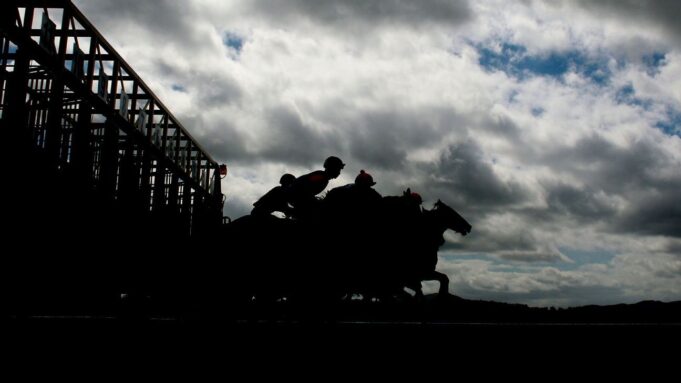 Commandment gana el Derby de Florida en foto final, mira el Derby de Kentucky