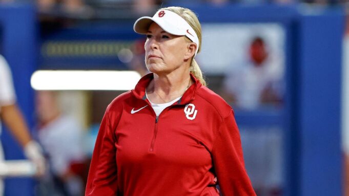 Oklahoma conecta dos grand slams en la goleada de softbol 34-0 a UTEP