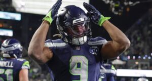 Fuentes: Es poco probable que los Seahawks utilicen etiquetas en Kenneth Walker III