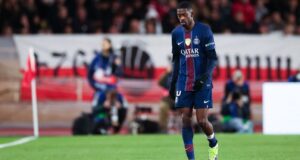Ousmane Dembélé se retira en la primera mitad de la victoria del PSG sobre el Mónaco
