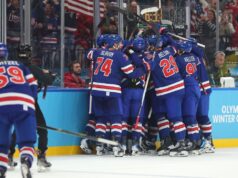 El gol de Quinn Hughes en tiempo extra envía a Estados Unidos a las semifinales olímpicas de hockey masculino