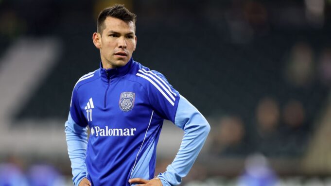 ¿Por qué a la saludable estrella mexicana Chucky Lozano le pagan $6 millones por no jugar en la MLS?