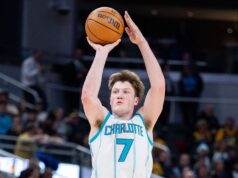 Kon Knueppel de los Hornets establece récord de triples para novato con el puesto 207
