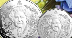 La imagen de la difunta Reina en las nuevas monedas australianas conmociona al Reino Unido