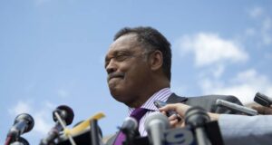 Muere líder estadounidense de derechos civiles a los 84 años