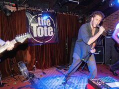 Perros de lluvia en The Tote; Pensé que habías dicho en Theatre Works