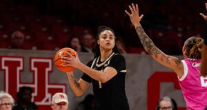 El baloncesto femenino de Colorado gana en Houston