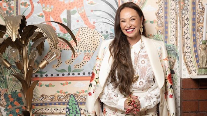 El diseñador abre el Festival de la Moda de Melbourne después de la batalla contra el cáncer y los desafíos comerciales