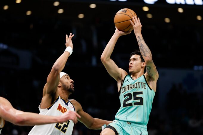 Los Nuggets firmarán a la ex estrella de los CU Buffs, KJ Simpson, con un contrato bidireccional