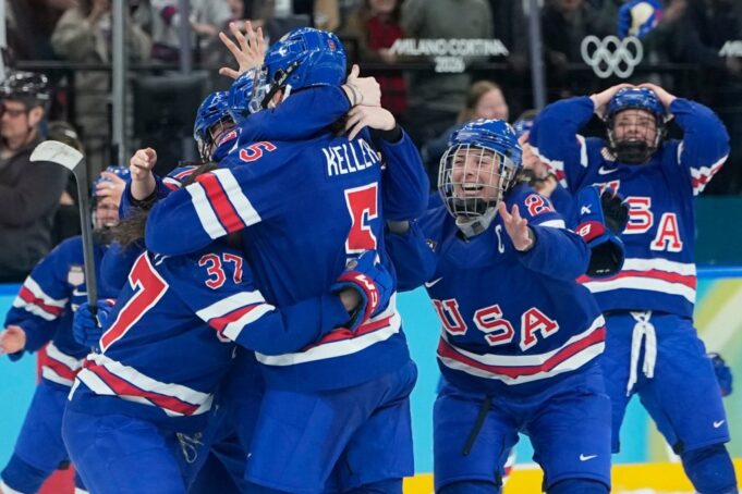 Estados Unidos gana su tercera medalla de oro olímpica en hockey femenino