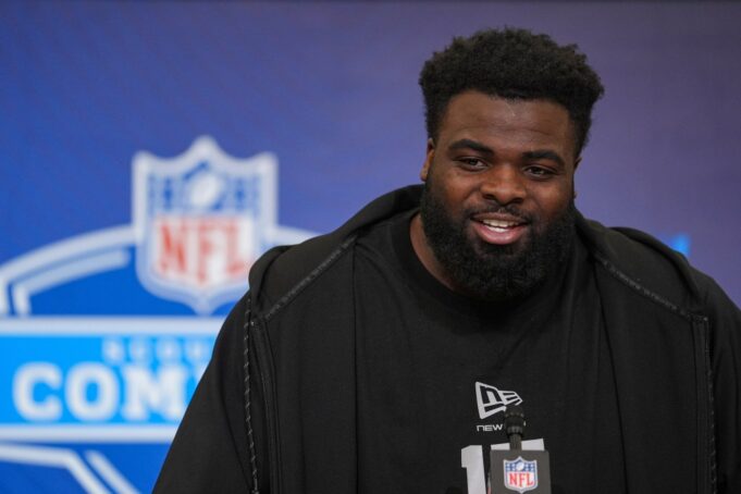 Los Broncos necesitan a Ronald Curry ‘un semental’ y una lista de lesionados intrigante