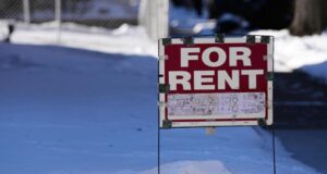 Los inquilinos utilizan los servicios de “alquilar ahora, pagar después” para gestionar los pagos mensuales, pero las tarifas generan preocupación