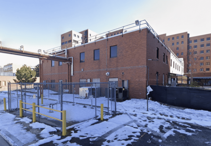 Se contempla la remodelación de almacenamiento para parte del antiguo campus del hospital de VA