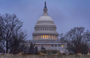 Los demócratas piden al gobierno que reembolse miles de millones en dinero arancelario de Trump