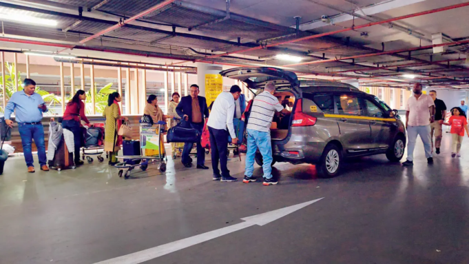 La T-2 del aeropuerto de Mumbai introduce una ventana de aparcamiento gratuito