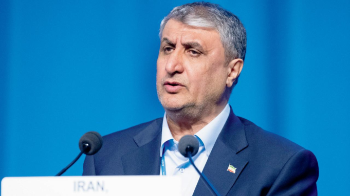 Irán se niega a renunciar a sus derechos nucleares ante la presión de Estados Unidos