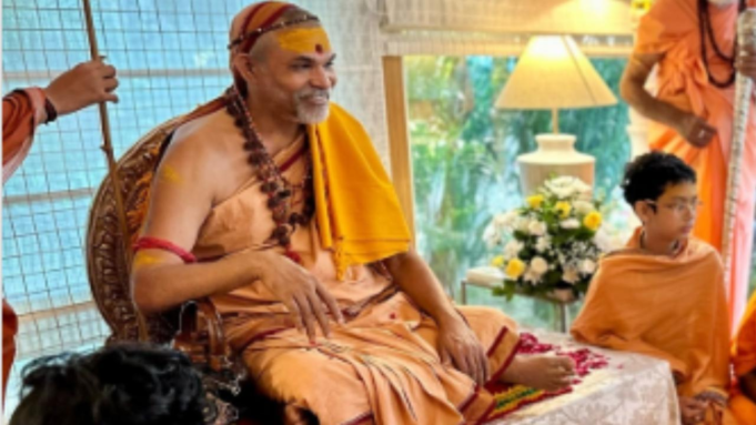 El tribunal de la UP ordena FIR contra Swami Avimukteshwaranand, él rechaza las acusaciones
