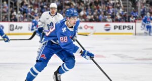 La estrella de Avalanche, Martin Necas, busca una nueva era dorada para el hockey checo