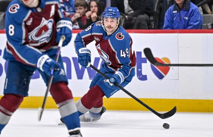 Avalanche sigue marcando el ritmo de la NHL, pero el grupo se está acercando
