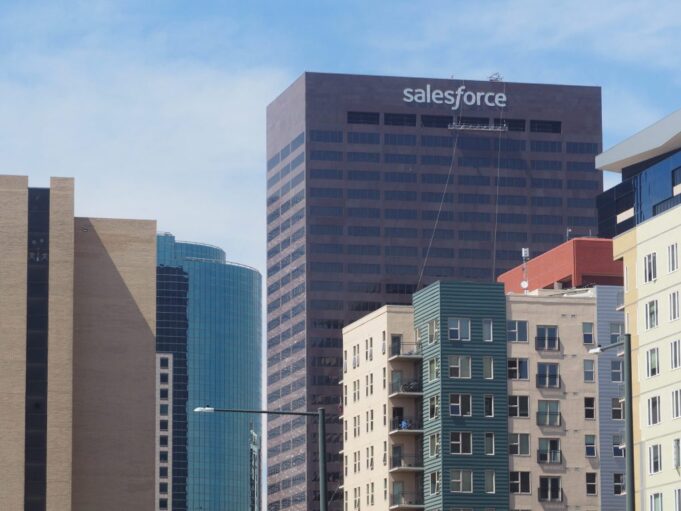 El bufete de abogados WilmerHale se expande en la torre del centro de Denver