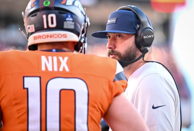Kenyon Sadiq dice que Davis Webb estuvo “muy involucrado” en la reunión con los Broncos