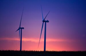 Xcel recibe apoyo para perseguir créditos renovables vencidos