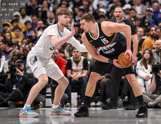 La negociación con Spencer Jones está siendo “lenta” por los Nuggets en medio de una conmoción cerebral