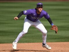 Kyle Karros de los Rockies tiene pedigrí en las Grandes Ligas