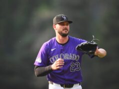 Afortunadamente, Kris Bryant parece haber terminado. Esa es una de las muchas cosas buenas que les están sucediendo a los Rockies.