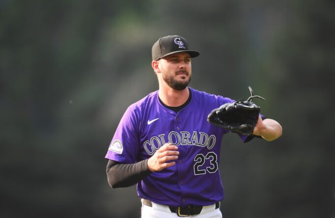 Afortunadamente, Kris Bryant parece haber terminado. Esa es una de las muchas cosas buenas que les están sucediendo a los Rockies.
