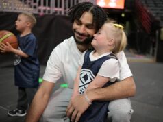 Los Denver Nuggets organizan una clínica anual de baloncesto de las Olimpiadas Especiales