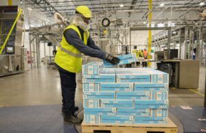 La demanda es tan fuerte que Philip Morris se apresuró a construir su planta Aurora