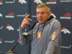 Sean Payton contrata a Ronald Curry como entrenador de WR de los Broncos, dicen fuentes
