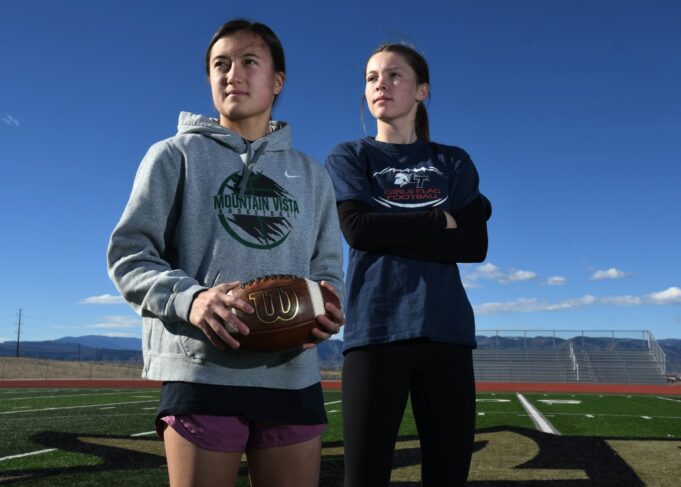 Ariana Akey y Lucy Thompson llevan las habilidades del fútbol americano de bandera al escenario nacional