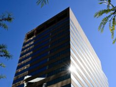 La terminación del arrendamiento del terreno otorga un nuevo propietario a una torre en dificultades en el centro de la ciudad – The Denver Post